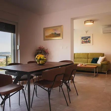 Casa Collina Villa